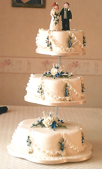 Pretty blue 3 tier